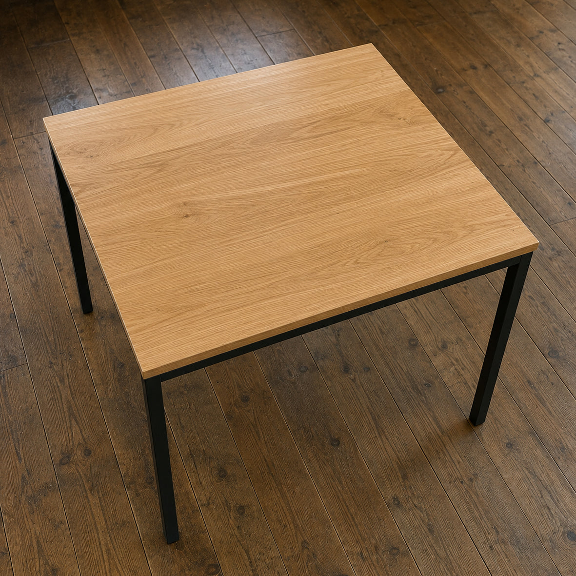 Bokbord Grillska Söndag – 80 x 80 cm